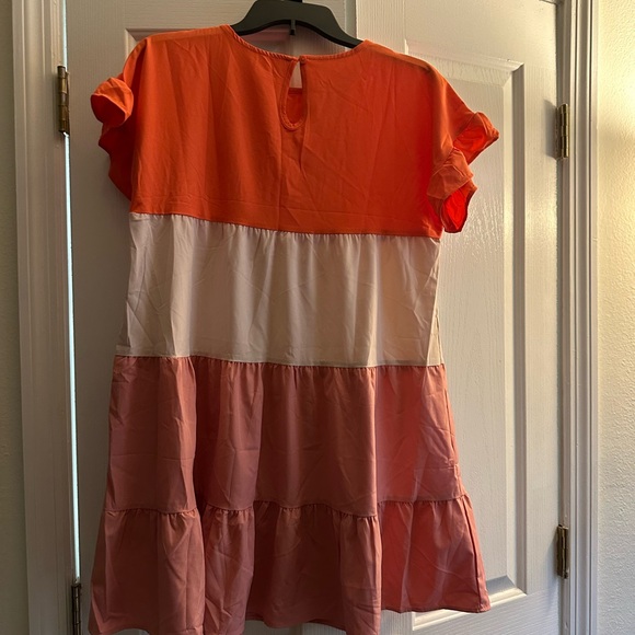 Colorblock Ruffle Sleeve Dress - Picture 4 of 4